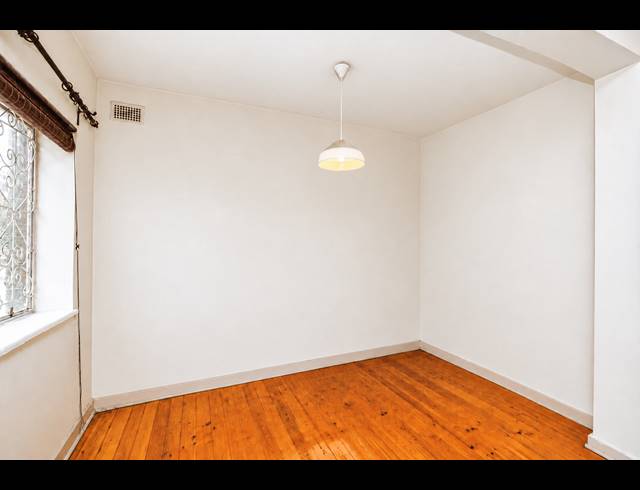 2 BEDROOM APARTMENT FOR SALE IN ESSENWOOD